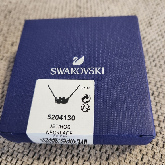 Swarovski Iconic Double Black Swan Necklace with Rose-Gold Tone Plated NIB - Picture 8 of 8